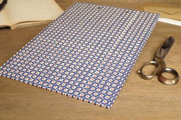Retro clipboard with red triangles handmade in Germany